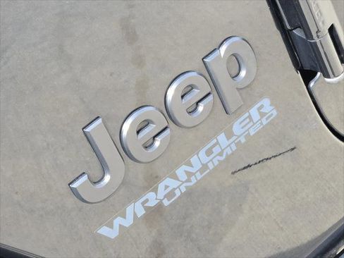 Certified 2022 Jeep Wrangler Unlimited Sport AWD/4WD image 13