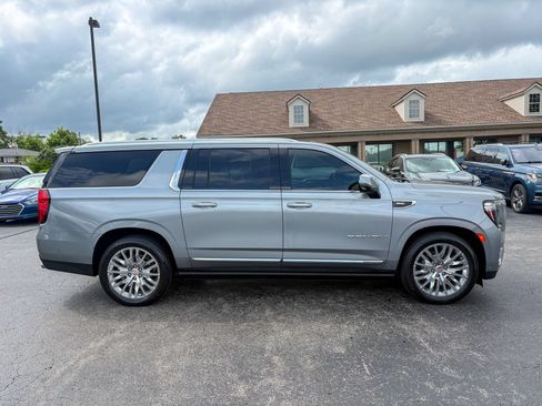 Used 2024 GMC Yukon XL Denali w/ Advanced Technology Package AWD/4WD image 23
