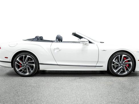 Used 2025 Bentley Continental GT Speed AWD/4WD image 39
