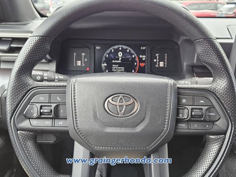 Used 2025 Toyota Tacoma SR5 image 18