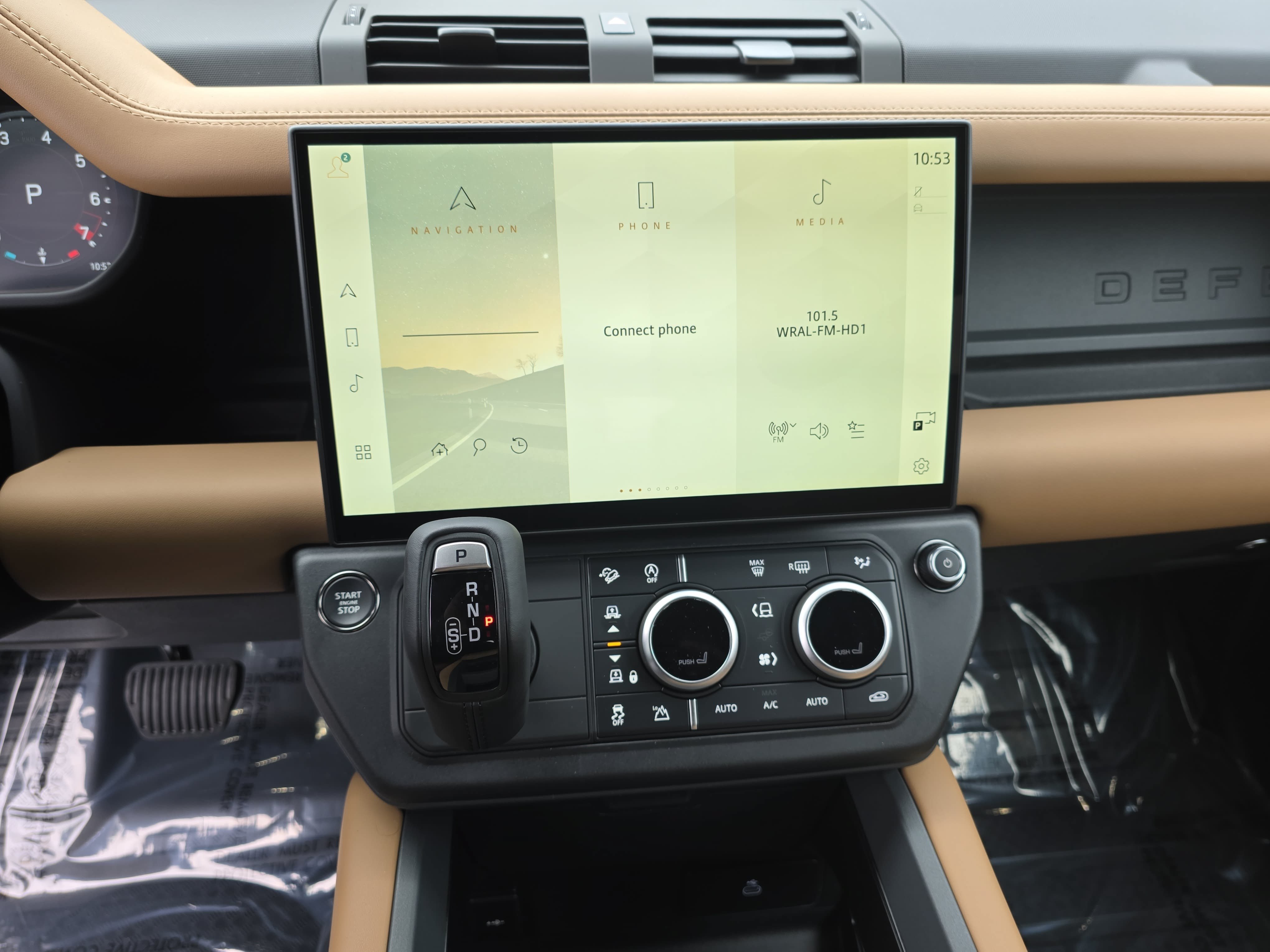New 2026 Land Rover Defender 110 X-Dynamic SE AWD/4WD image 19