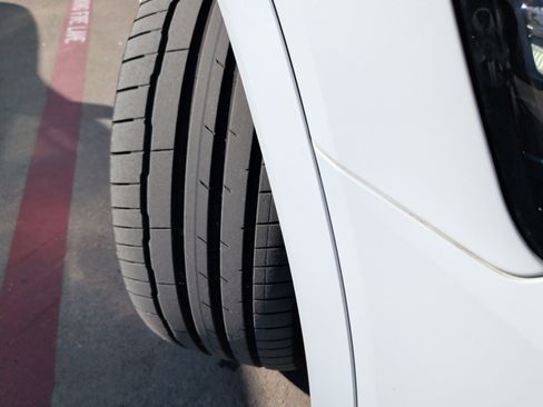 Used 2023 Audi e-tron Prestige w/ Prestige Package image 12