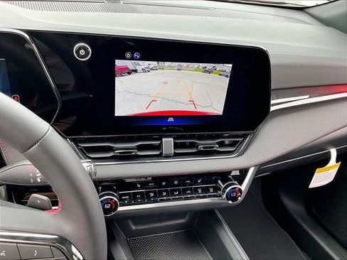 New 2026 Chevrolet Equinox RS image 16