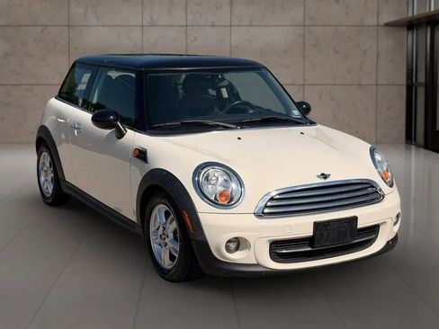 Used 2013 MINI Cooper Hardtop FWD image 2