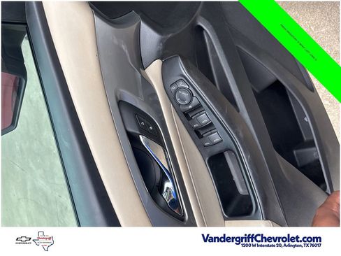 Used 2023 Chevrolet Traverse LS FWD image 7