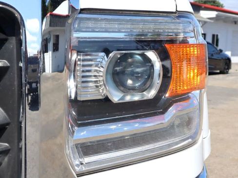 Used 2017 GMC Sierra 3500 2WD Regular Cab w/ Sierra Convenience Package image 10