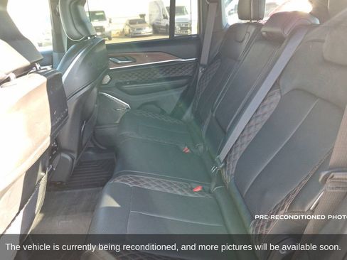 Used 2023 Jeep Grand Cherokee Summit w/ Luxury Tech Group V AWD/4WD image 12