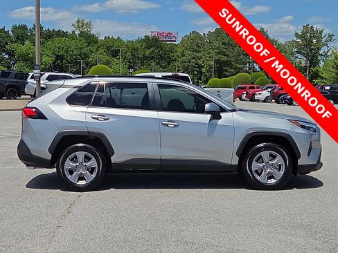 Used 2025 Toyota RAV4 XLE w/ Convenience Package FWD image 6