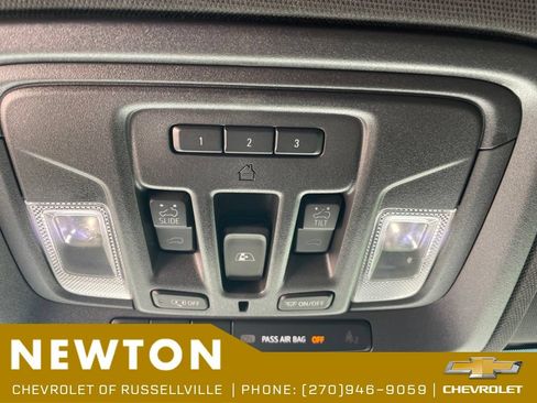 Used 2024 GMC Sierra 1500 AT4 w/ Technology Package AWD/4WD image 19