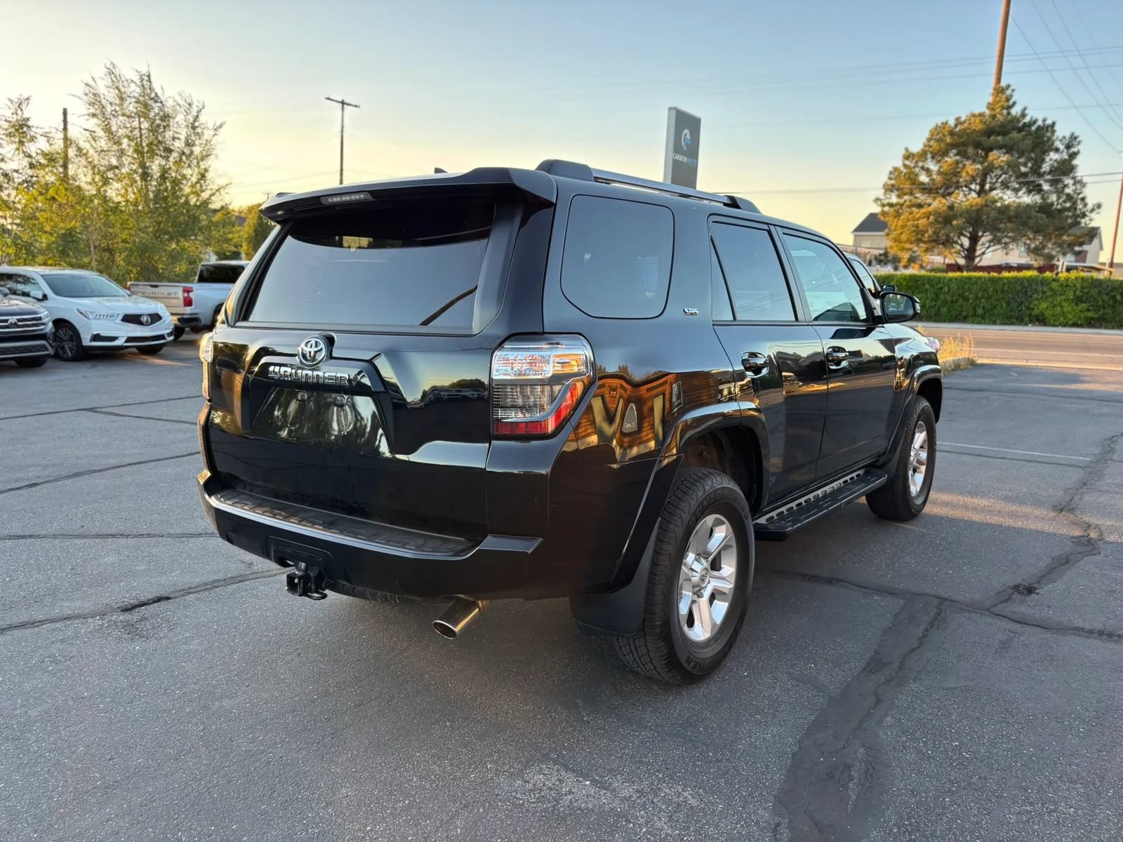 Used 2023 Toyota 4Runner SR5 Premium w/ Moonroof Package AWD/4WD image 5