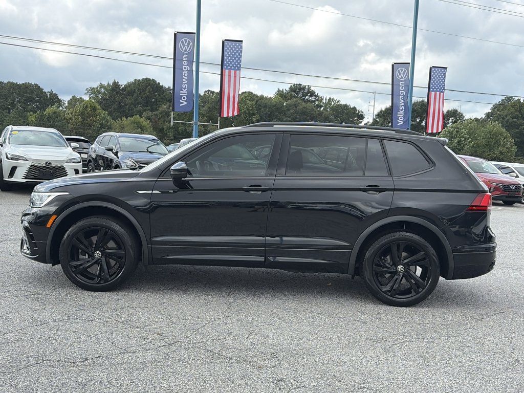 Used 2023 Volkswagen Tiguan SE R-Line FWD image 21