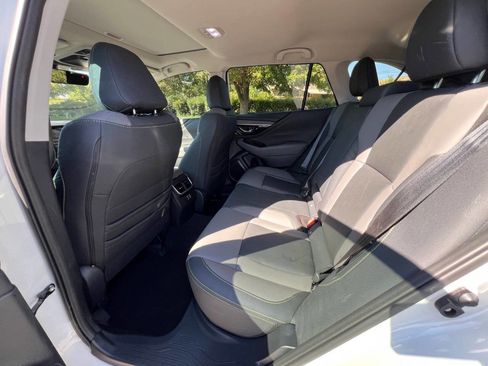 Used 2025 Subaru Outback Onyx Edition image 11