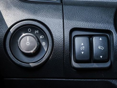 Used 2010 Ford Taurus SHO image 67