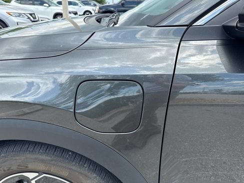 Certified 2024 Kia Niro EX FWD image 10