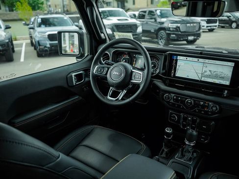 New 2026 Jeep Wrangler Unlimited Sahara AWD/4WD image 14