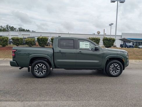 New 2026 Nissan Frontier SV w/ SV Convenience Package RWD image 2
