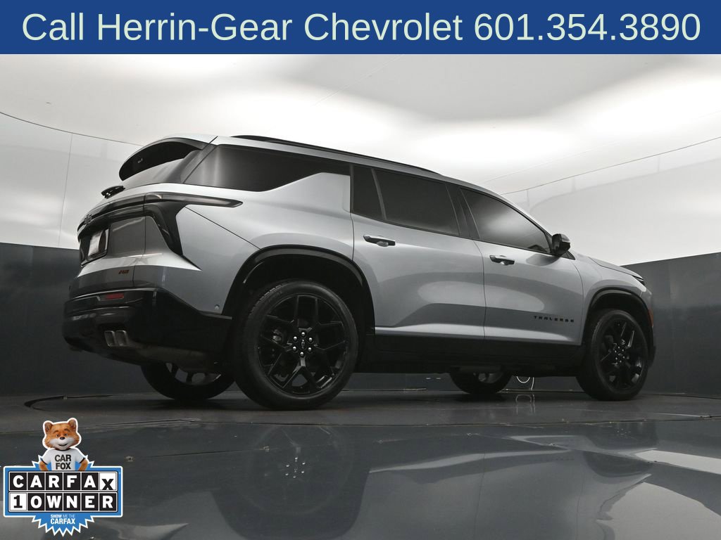 Used 2026 Chevrolet Traverse RS w/ LPO, Floor Liner Package FWD image 42