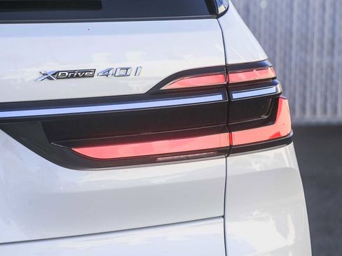 Certified 2023 BMW X7 xDrive40i w/ Premium Package image 7