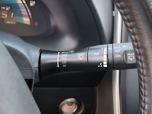 Used 2015 Nissan Leaf S FWD image 33