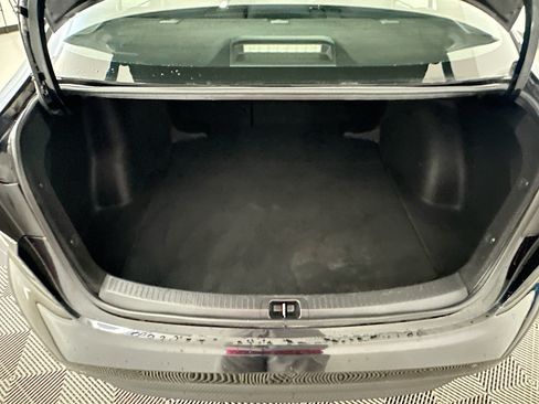 Used 2024 Toyota Corolla LE FWD image 30