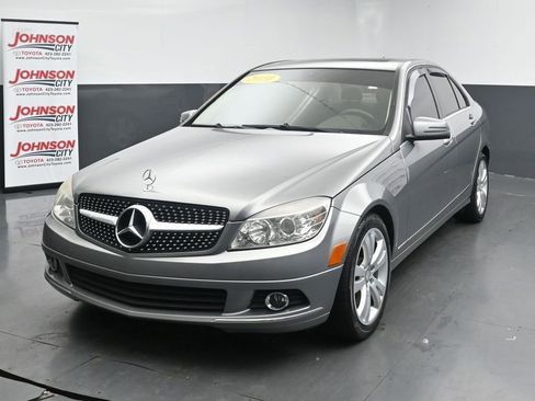 Used 2010 Mercedes-Benz C 300 Sedan image 4