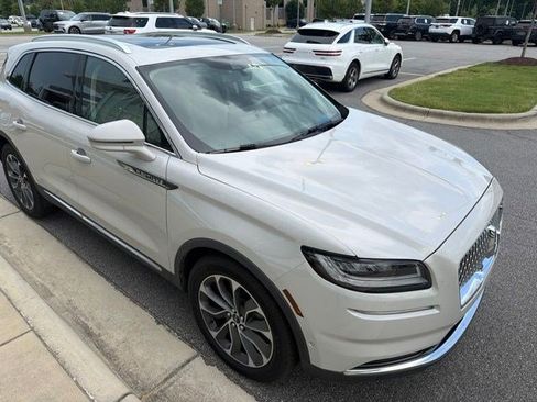 Used 2023 Lincoln Nautilus Reserve AWD/4WD image 8