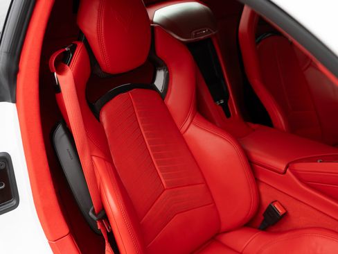 Used 2024 Chevrolet Corvette Stingray Premium Conv w/ Z51 Performance Package image 39