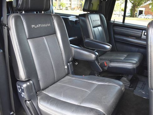 Used 2016 Ford Expedition EL Platinum image 15