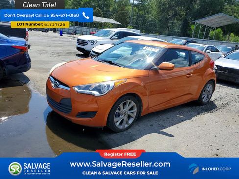 Used 2016 Hyundai Veloster FWD image 1