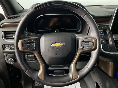Used 2023 Chevrolet Suburban High Country w/ Advanced Technology Package AWD/4WD image 14