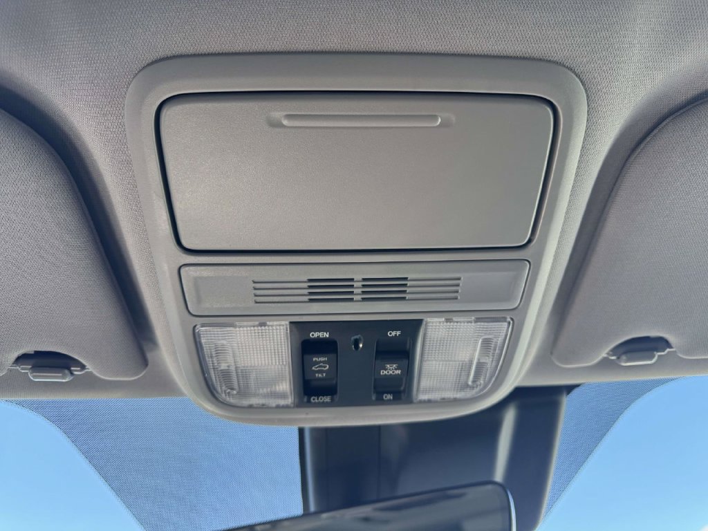 Used 2018 Honda Odyssey EX-L image 29
