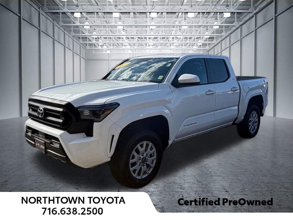 Used 2025 Toyota Tacoma SR5 AWD/4WD image 1