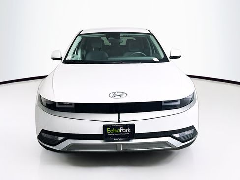 Used 2024 Hyundai Ioniq 5 SE RWD image 2