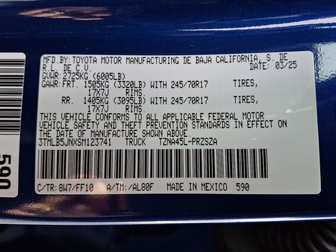 Used 2025 Toyota Tacoma SR5 image 27