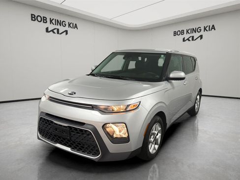 Used 2020 Kia Soul S FWD image 1