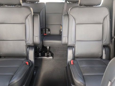 Used 2025 GMC Yukon Denali image 13