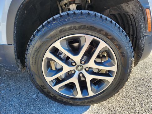 Used 2020 Land Rover Defender 110 HSE image 7