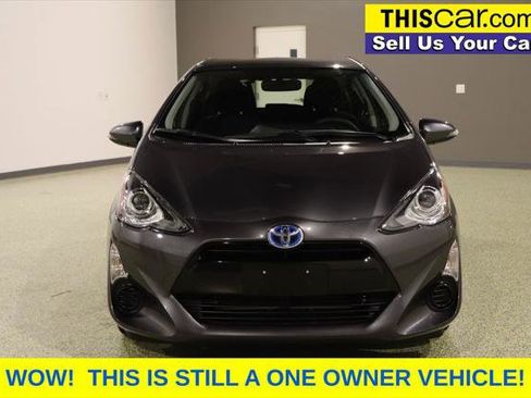Used 2015 Toyota Prius C Three image 2