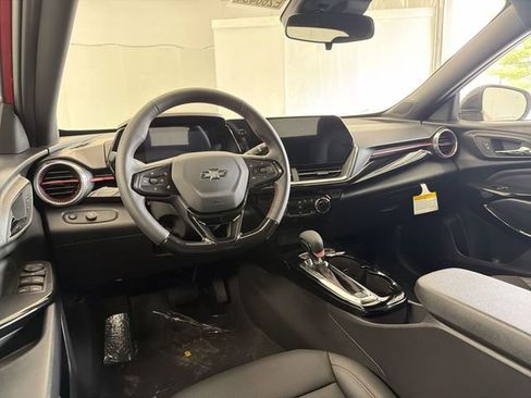 New 2026 Chevrolet Trax RS w/ Sunroof Package FWD image 18