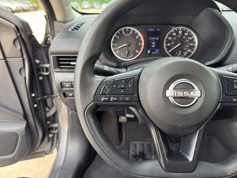 Used 2024 Nissan Sentra S image 24