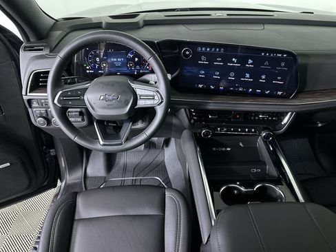 New 2026 Chevrolet Suburban Z71 AWD/4WD image 21