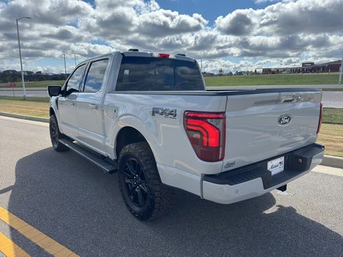 Used 2024 Ford F150 Platinum w/ FX4 Off-Road Package image 9