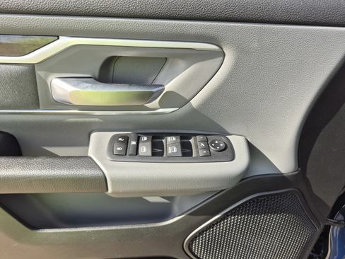 Used 2020 RAM 1500 Lone Star RWD image 14