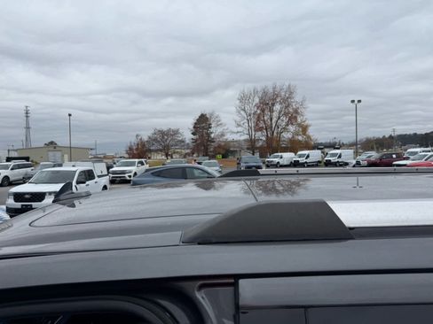 Used 2018 Ford Expedition Max Limited image 12