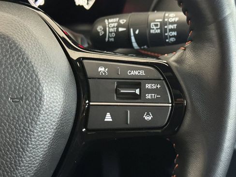 Certified 2025 Honda HR-V Sport image 29