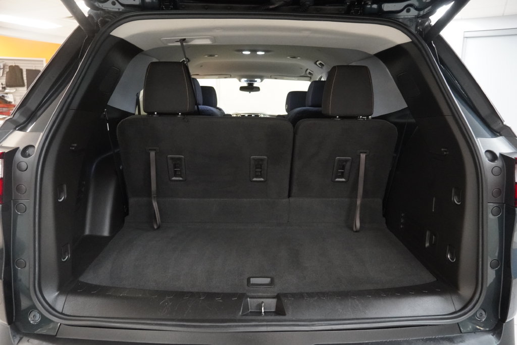 Used 2019 Chevrolet Traverse LT w/ LPO, Cargo Package AWD/4WD image 24