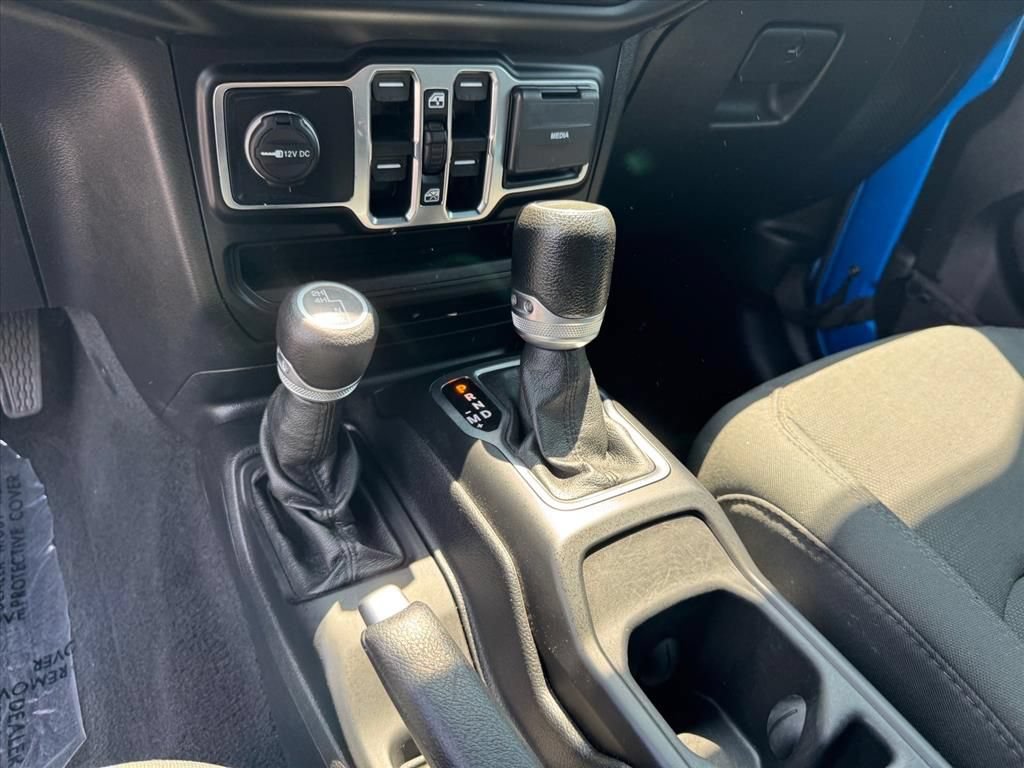 Used 2021 Jeep Gladiator Sport AWD/4WD image 18