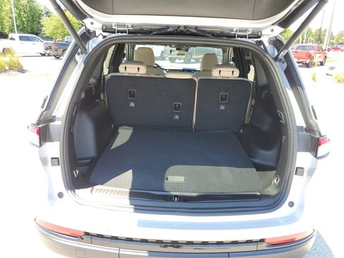 New 2025 Jeep Grand Cherokee Limited w/ Luxury Tech Group II image 11