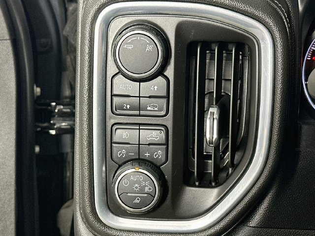 Used 2019 Chevrolet Silverado 1500 LTZ w/ LTZ Convenience Package AWD/4WD image 20