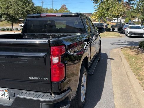 Used 2022 Chevrolet Silverado 1500 Custom image 7